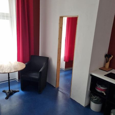 Alina'S Apartment Виена Екстериор снимка