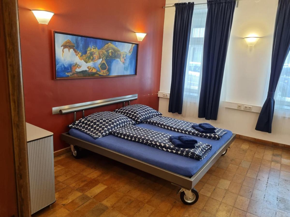Alina'S Apartment Виена Екстериор снимка