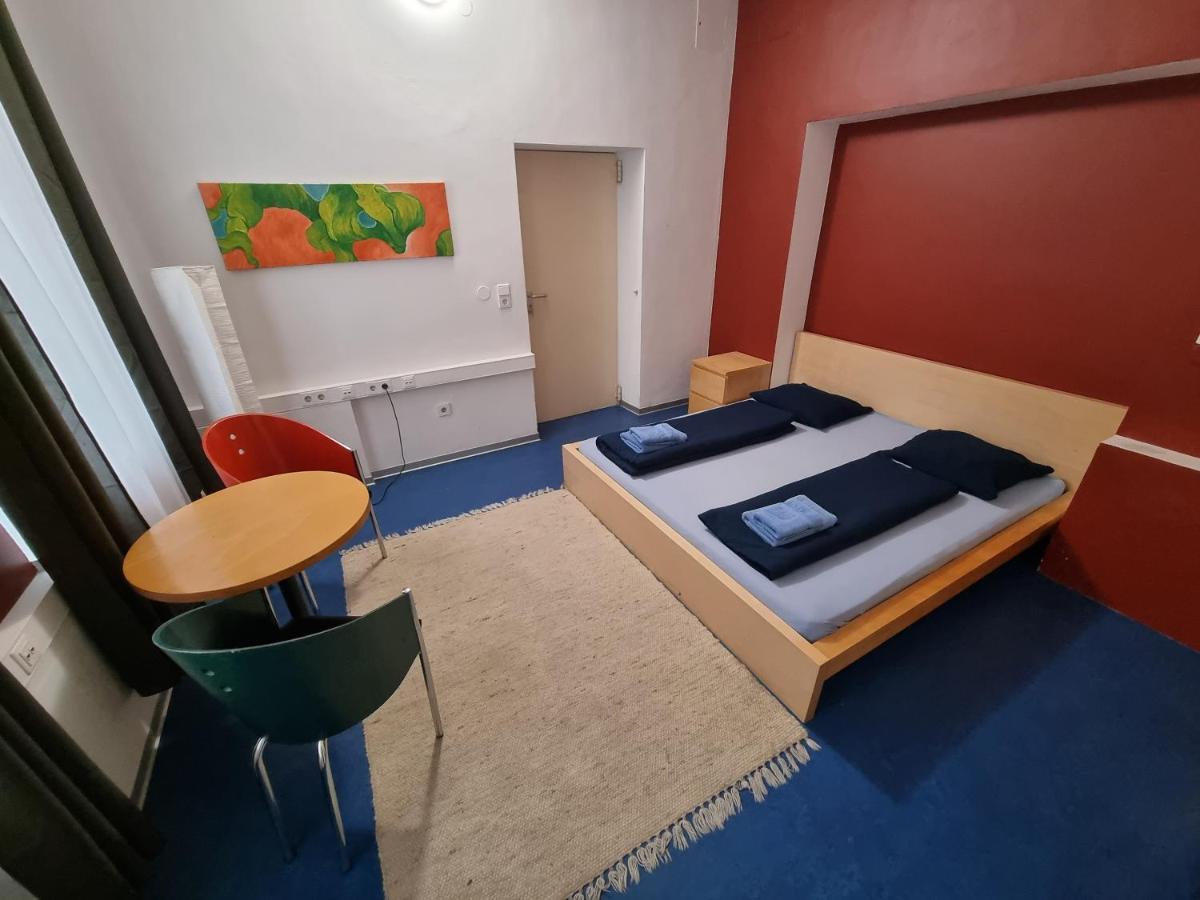 Alina'S Apartment Виена Екстериор снимка