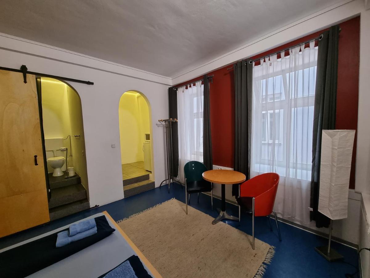 Alina'S Apartment Виена Екстериор снимка