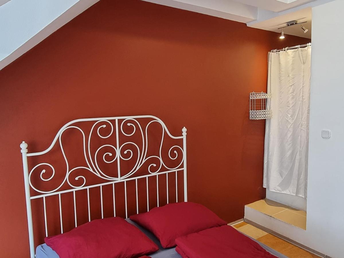 Alina'S Apartment Виена Екстериор снимка