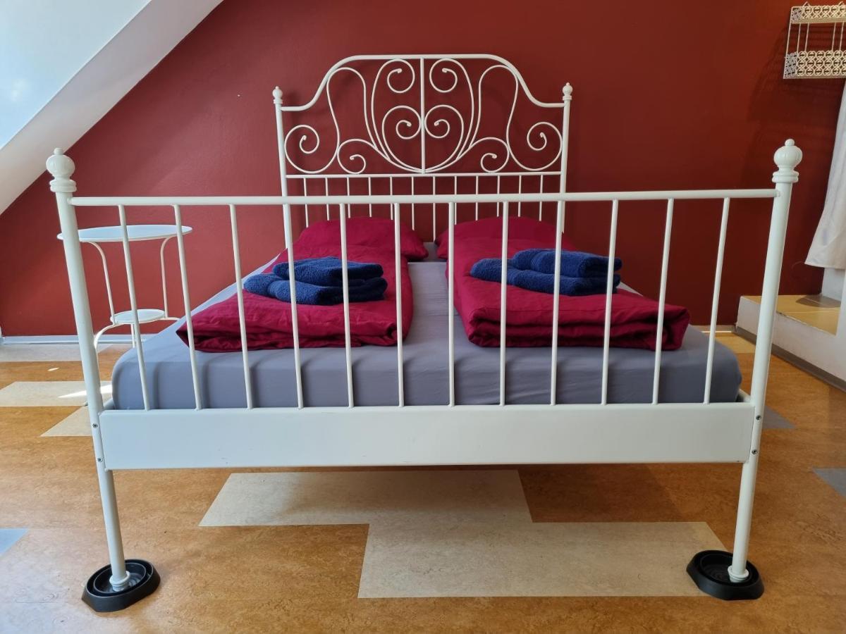 Alina'S Apartment Виена Екстериор снимка