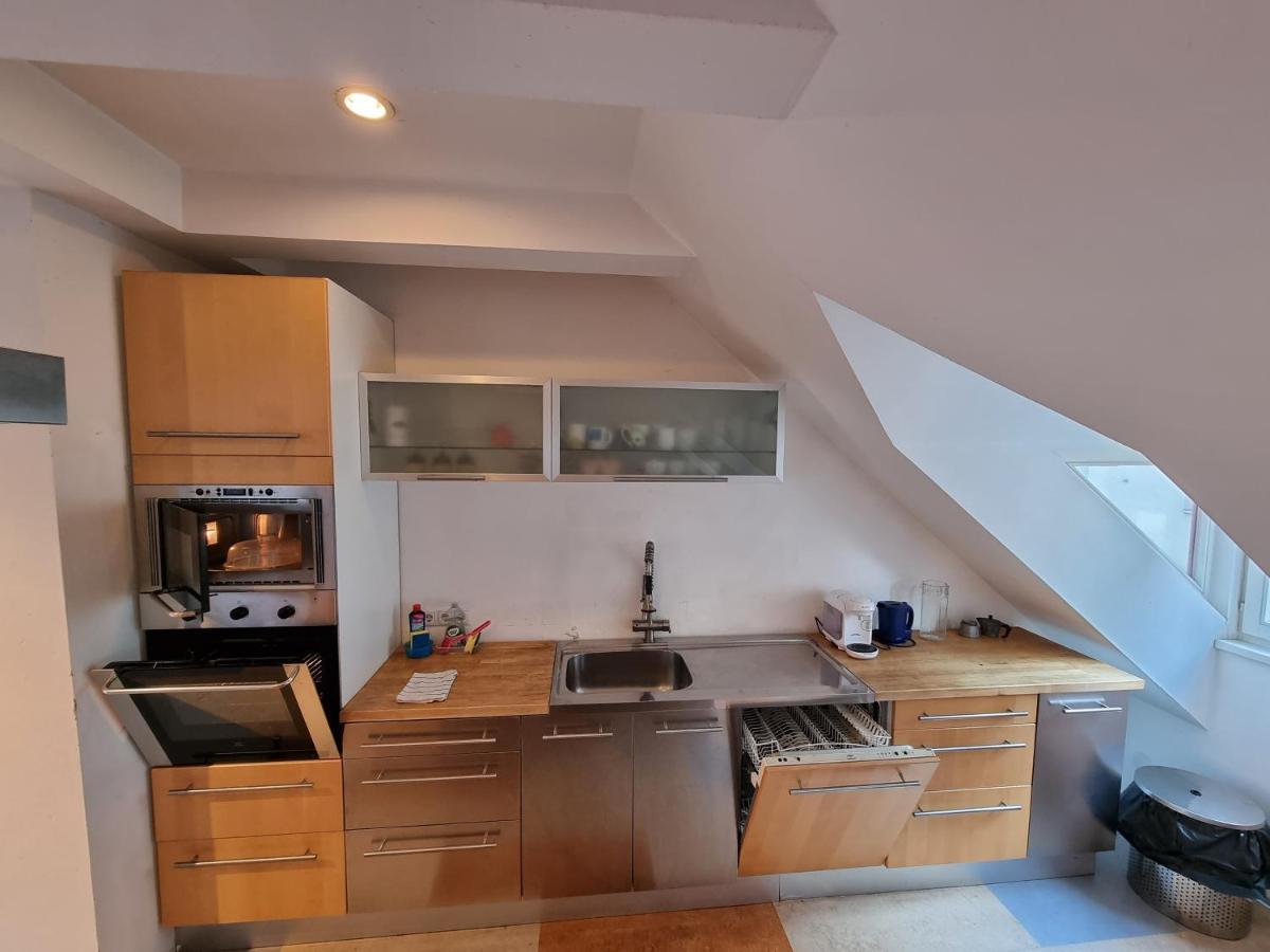 Alina'S Apartment Виена Екстериор снимка