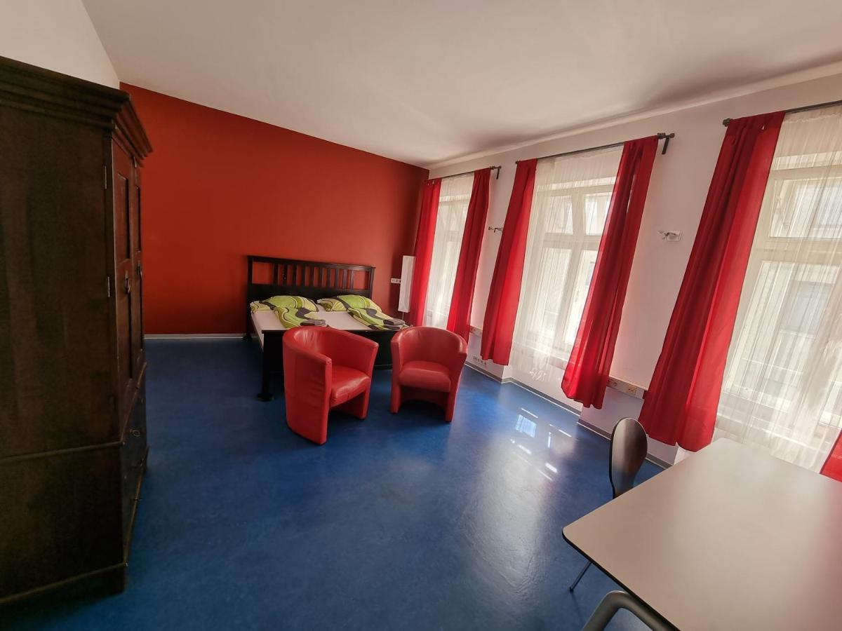 Alina'S Apartment Виена Екстериор снимка