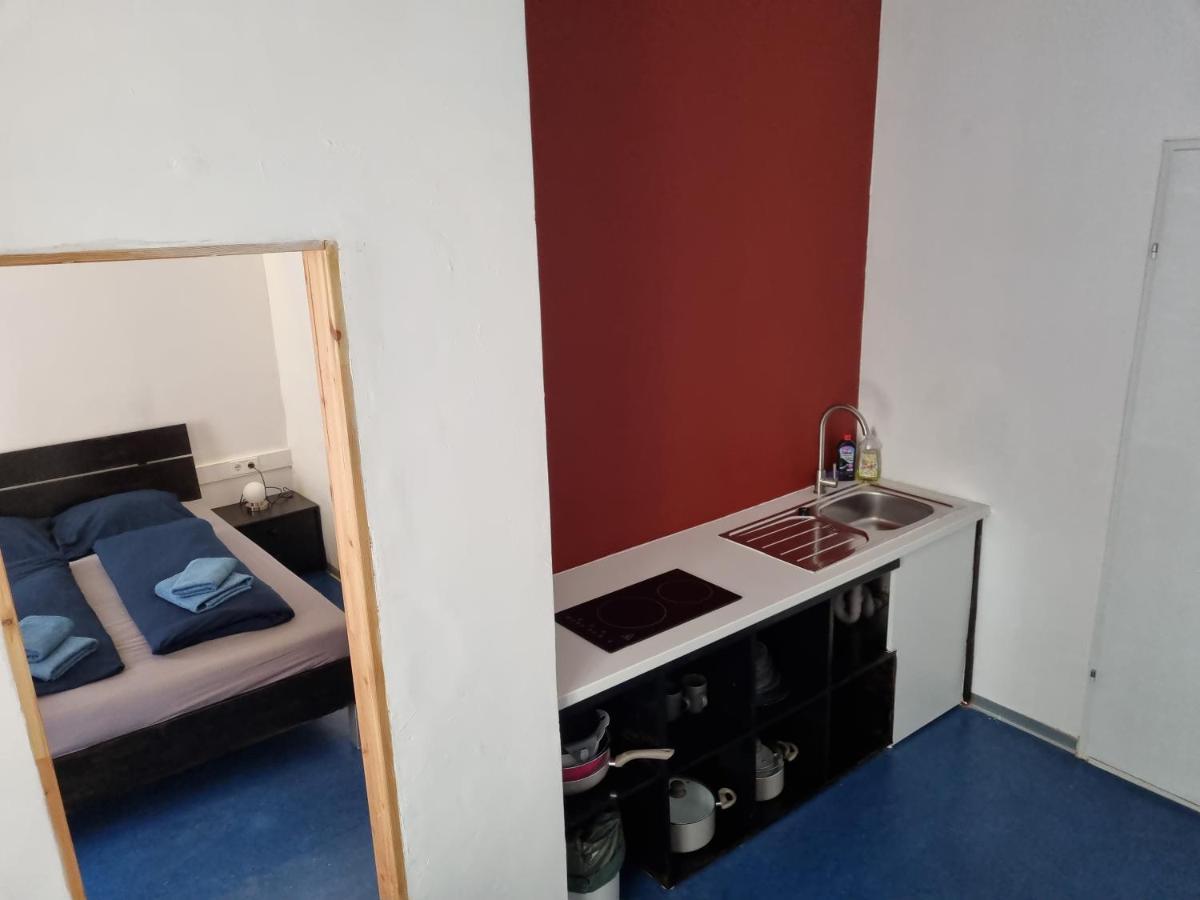 Alina'S Apartment Виена Екстериор снимка
