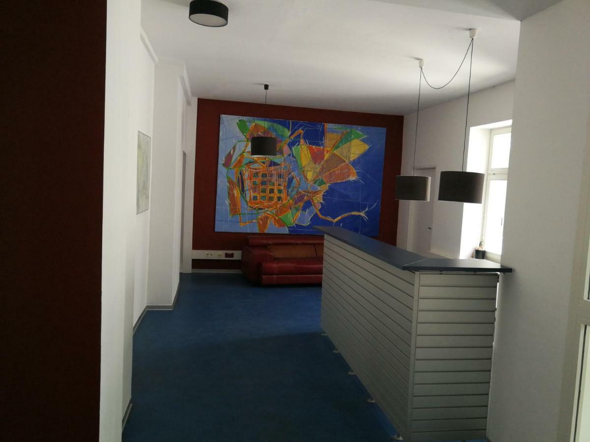 Alina'S Apartment Виена Екстериор снимка